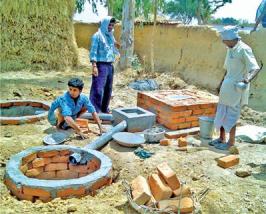 building sulabh toilet
